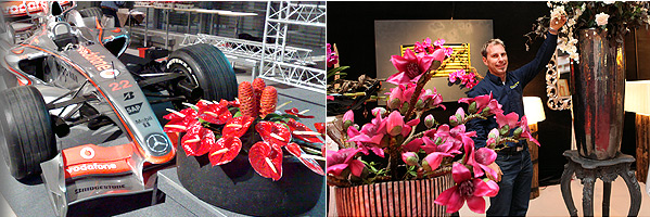linkes Bild: Unvergessliche Momente - Rennwagen mit exklusiven Gefäß und roten Anthurien in Szene gesetzt; rechtes Bild: Blumenarrangement mit lila Seiden Magnolien